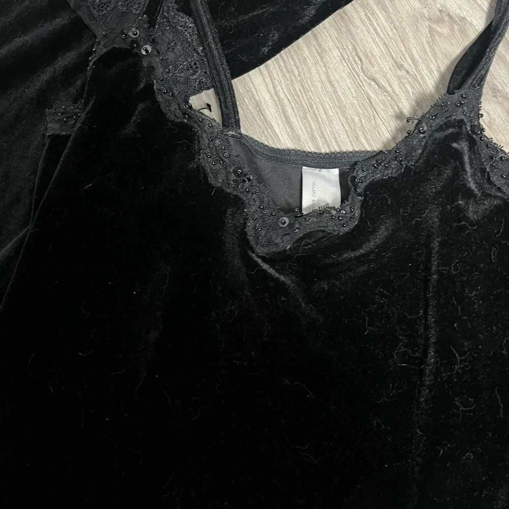 Velvet goth lounge set - Picture 2 of 3